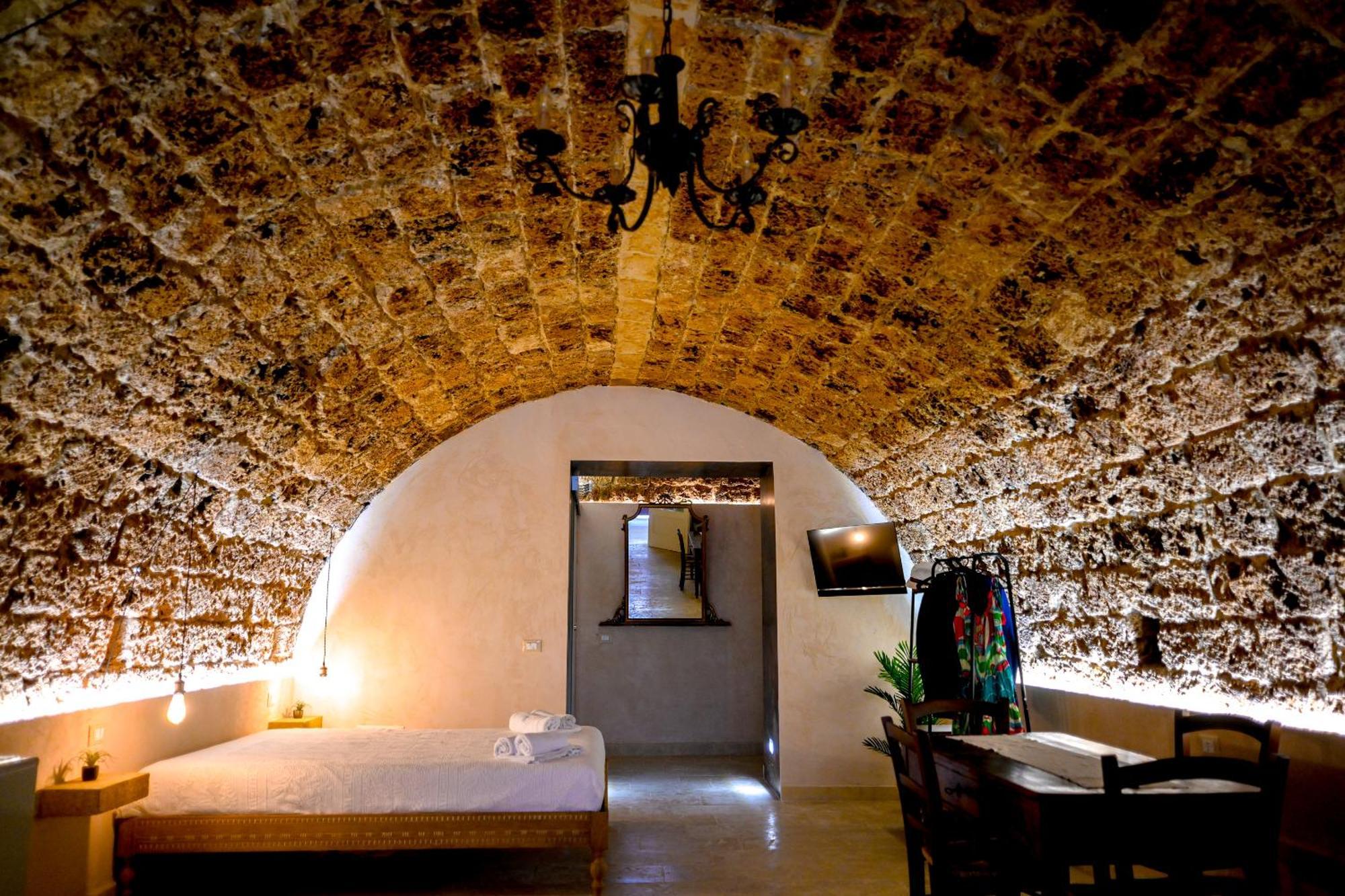 La Grotta, Luxury Suite & Spa Noto Exterior foto